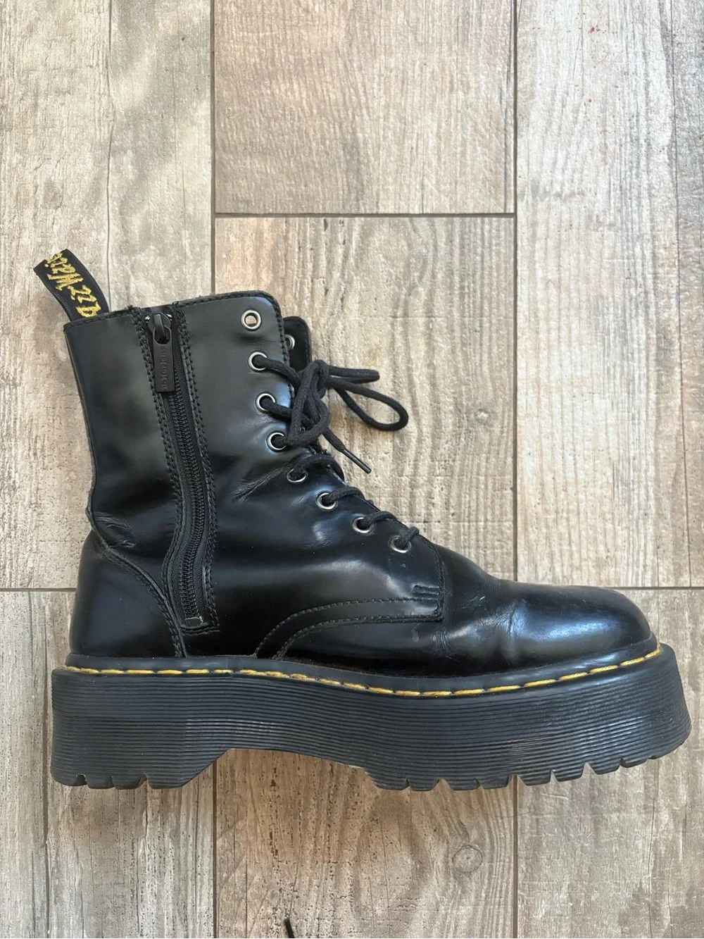 Dr. Martens LEFT shoe ONLY Black Jadon Platform Lace-Up Boot Sz 8 Men Sz 9 women